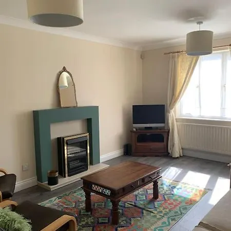 Luxury Spacious 2 Bedroom Riverside House Apartamento Thornaby on Tees